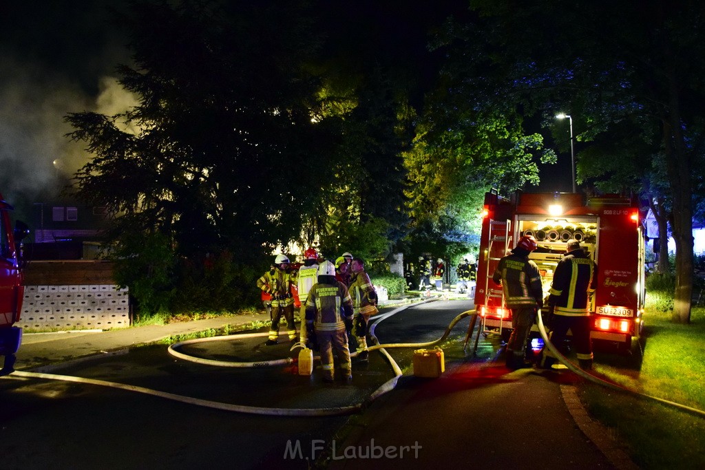 Grossfeuer Einfamilienhaus Siegburg Muehlengrabenstr P0311.JPG - Miklos Laubert